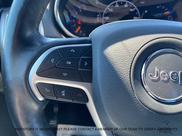 Used 2019 Jeep Grand Cherokee Laredo w/ Security & Convenience Group AWD/4WD image 15