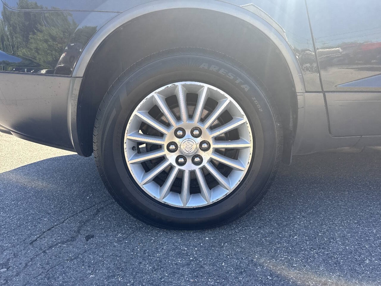 Used 2010 Buick Enclave CXL w/ Trailering Provision Package AWD/4WD image 23