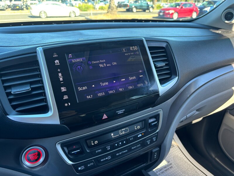 Used 2017 Honda Pilot EX-L image 17