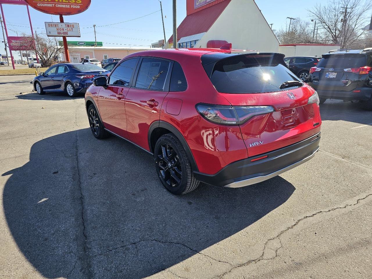 Used 2023 Honda HR-V Sport image 8