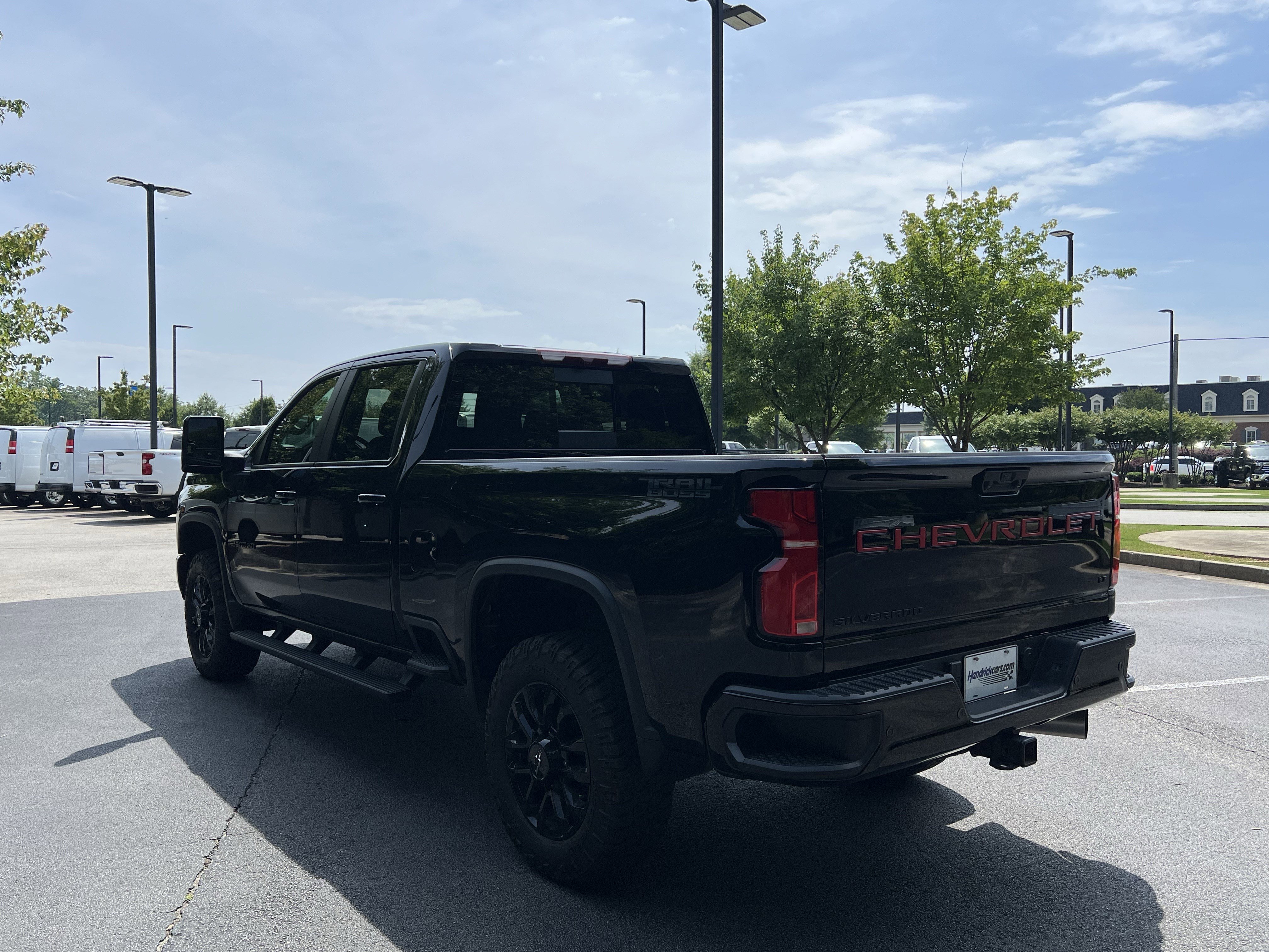 Used 2025 Chevrolet Silverado 2500 LT w/ Trail Boss Package AWD/4WD image 7