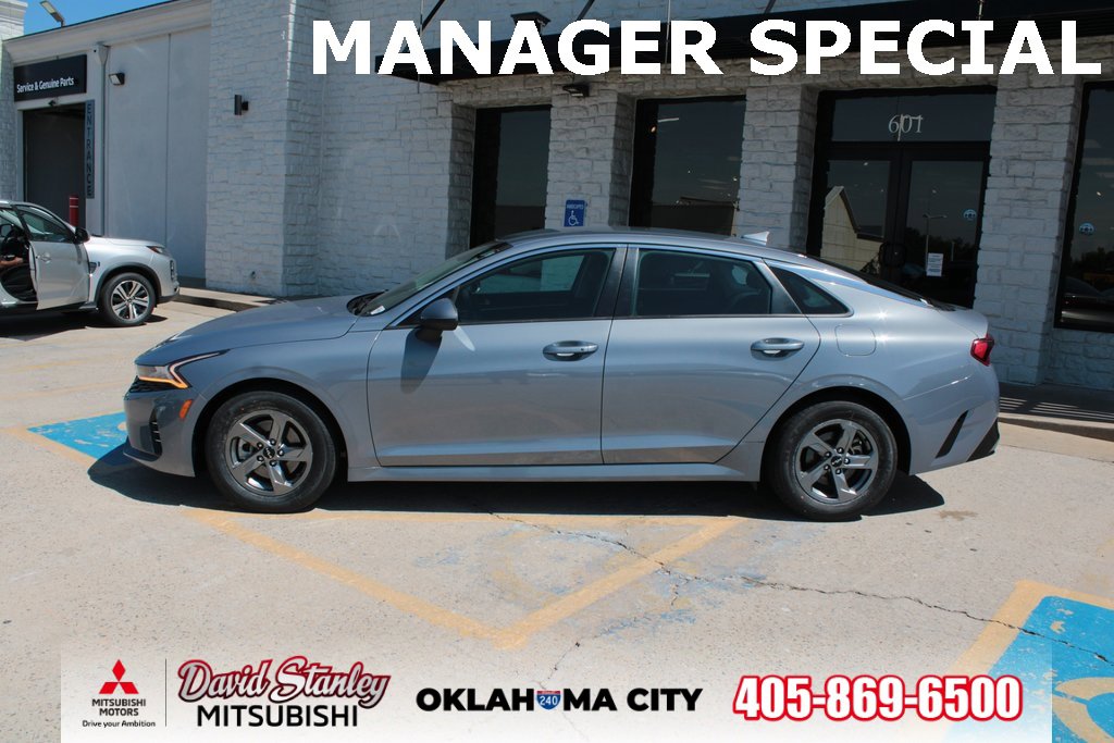 Used 2022 Kia K5 LXS image 10