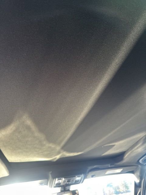 Used 2022 GMC Yukon XL AT4 image 25