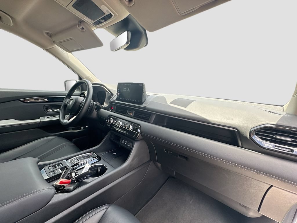 Used 2025 Honda Pilot EX-L image 29