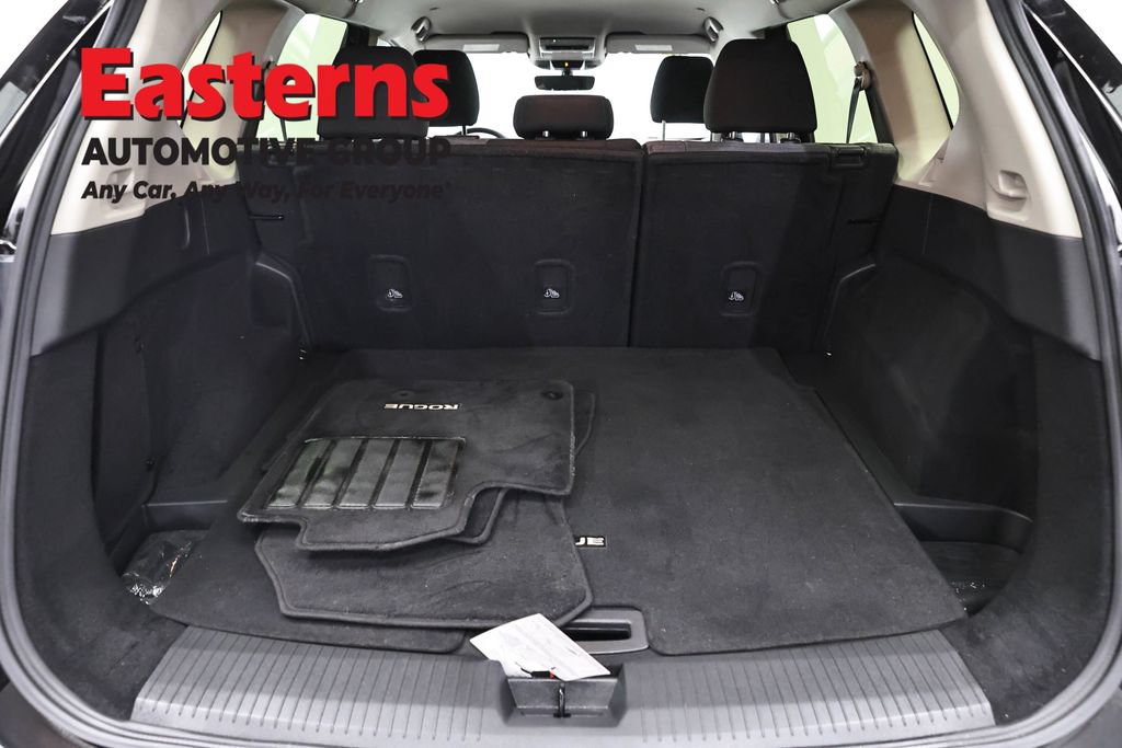 Used 2023 Nissan Rogue SV AWD/4WD image 9
