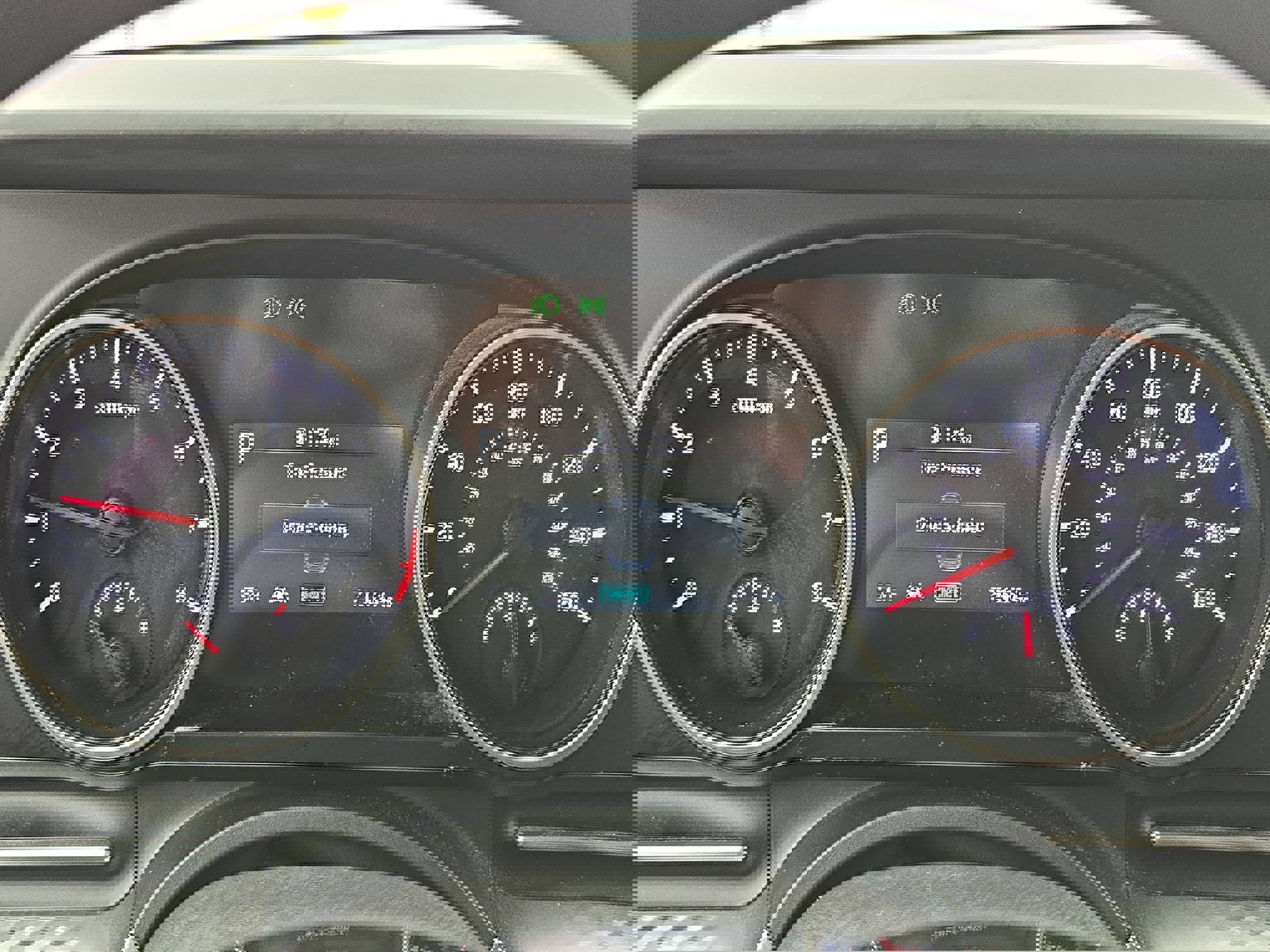 Used 2022 Kia Carnival LX image 19