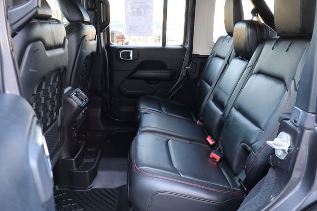 Used 2018 Jeep Wrangler Unlimited Rubicon AWD/4WD image 40