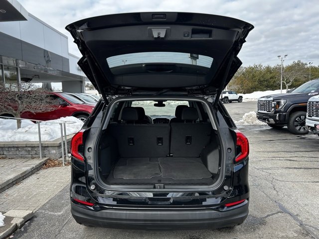 Used 2022 GMC Terrain SLE w/ Driver Convenience Package image 30