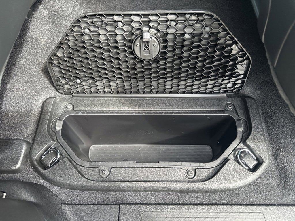 New 2025 RAM 1500 Laramie image 30