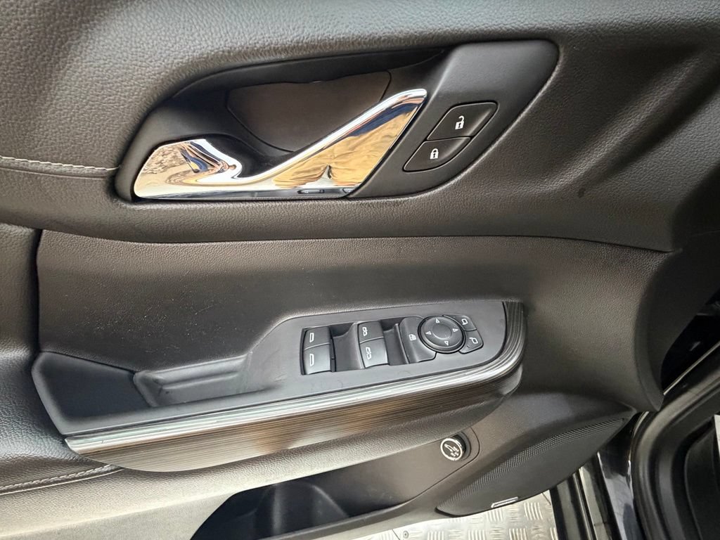 Used 2021 GMC Acadia SLT AWD/4WD image 44