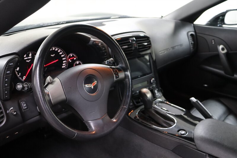 Used 2008 Chevrolet Corvette Convertible w/ Preferred Equipment Group RWD image 22