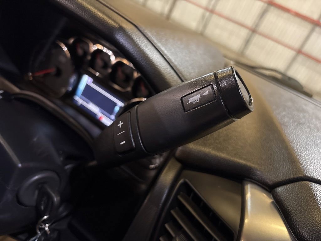 Used 2015 Chevrolet Suburban LT AWD/4WD image 32