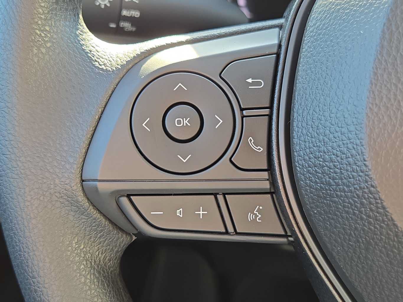 New 2026 Toyota Corolla LE w/ LE Premium Package FWD image 22