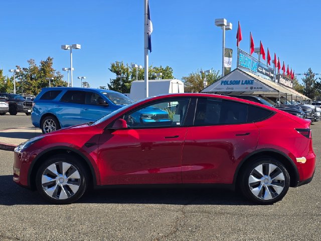 Used 2022 Tesla Model Y Long Range AWD/4WD image 8