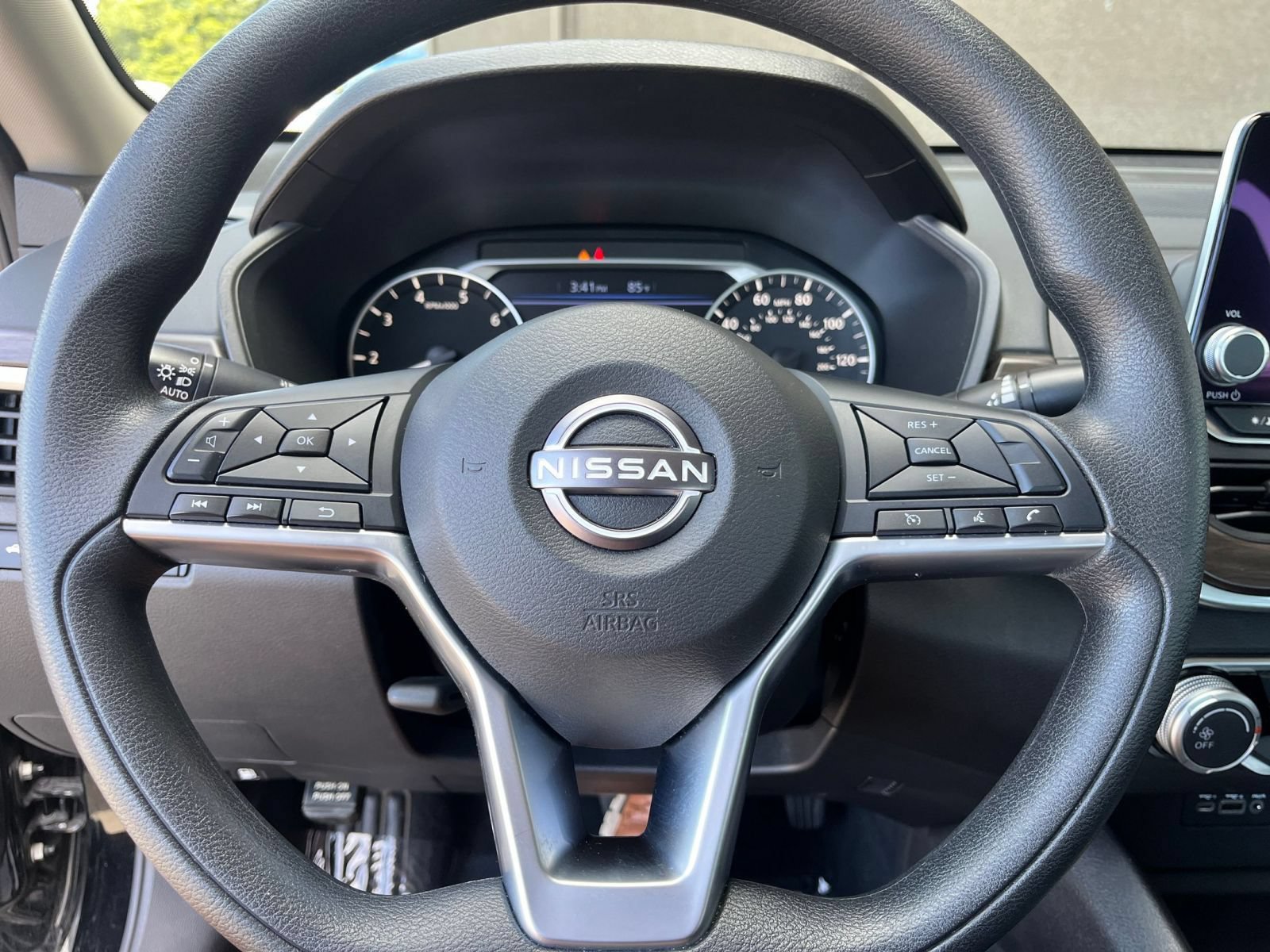 Used 2025 Nissan Altima 2.5 SV FWD image 24