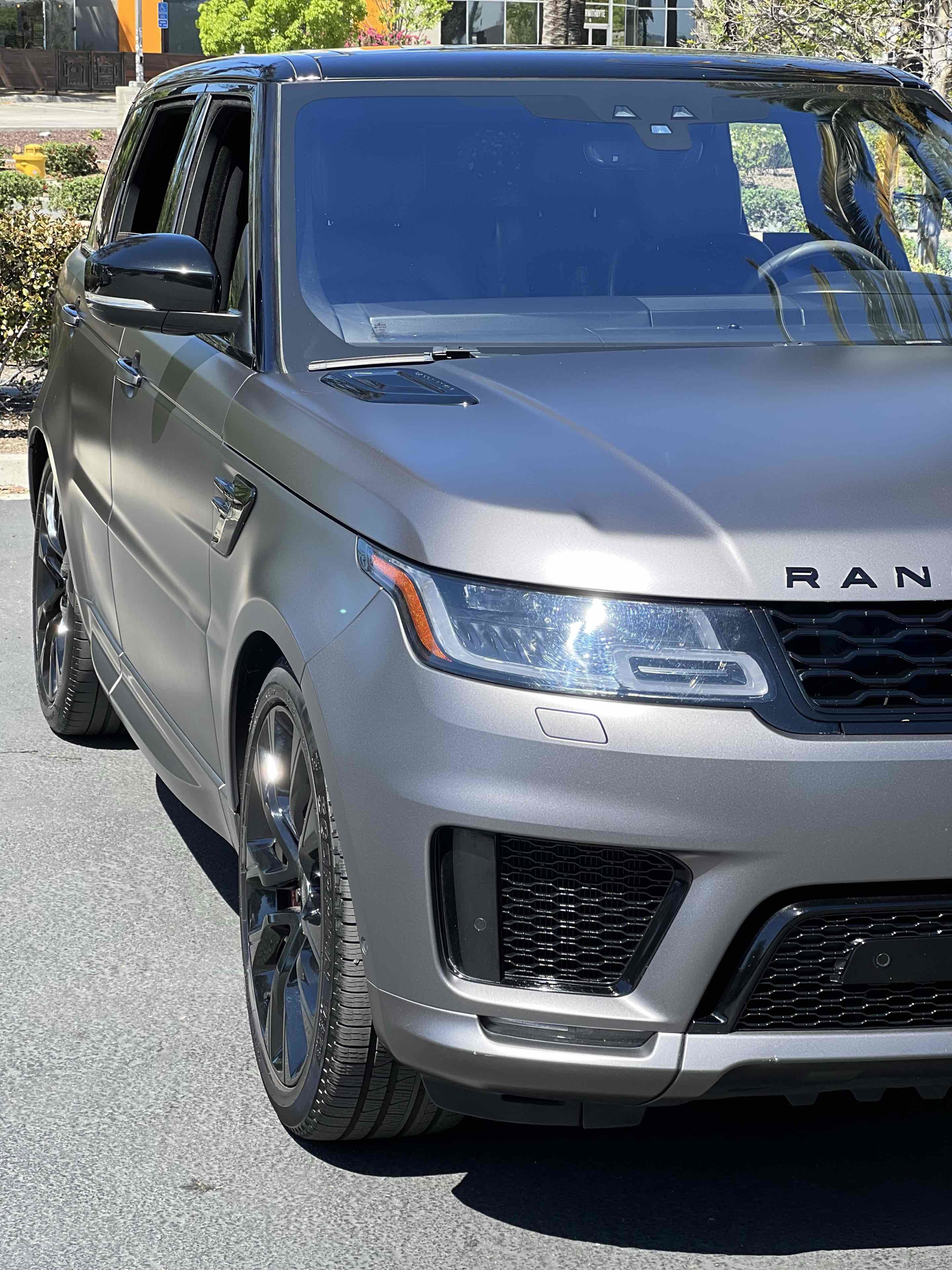 Used 2020 Land Rover Range Rover Sport HST image 57