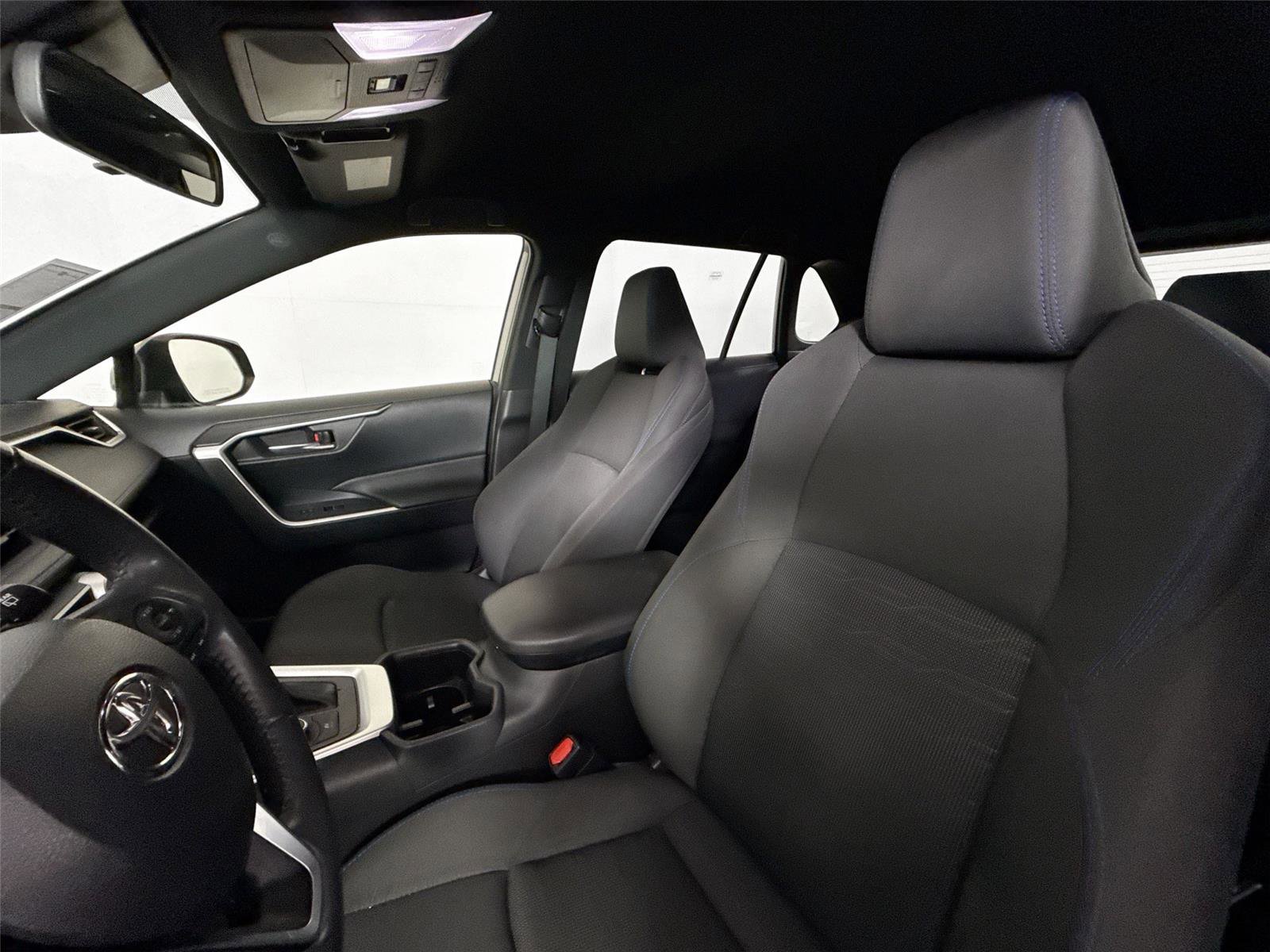 Certified 2022 Toyota RAV4 SE video 3