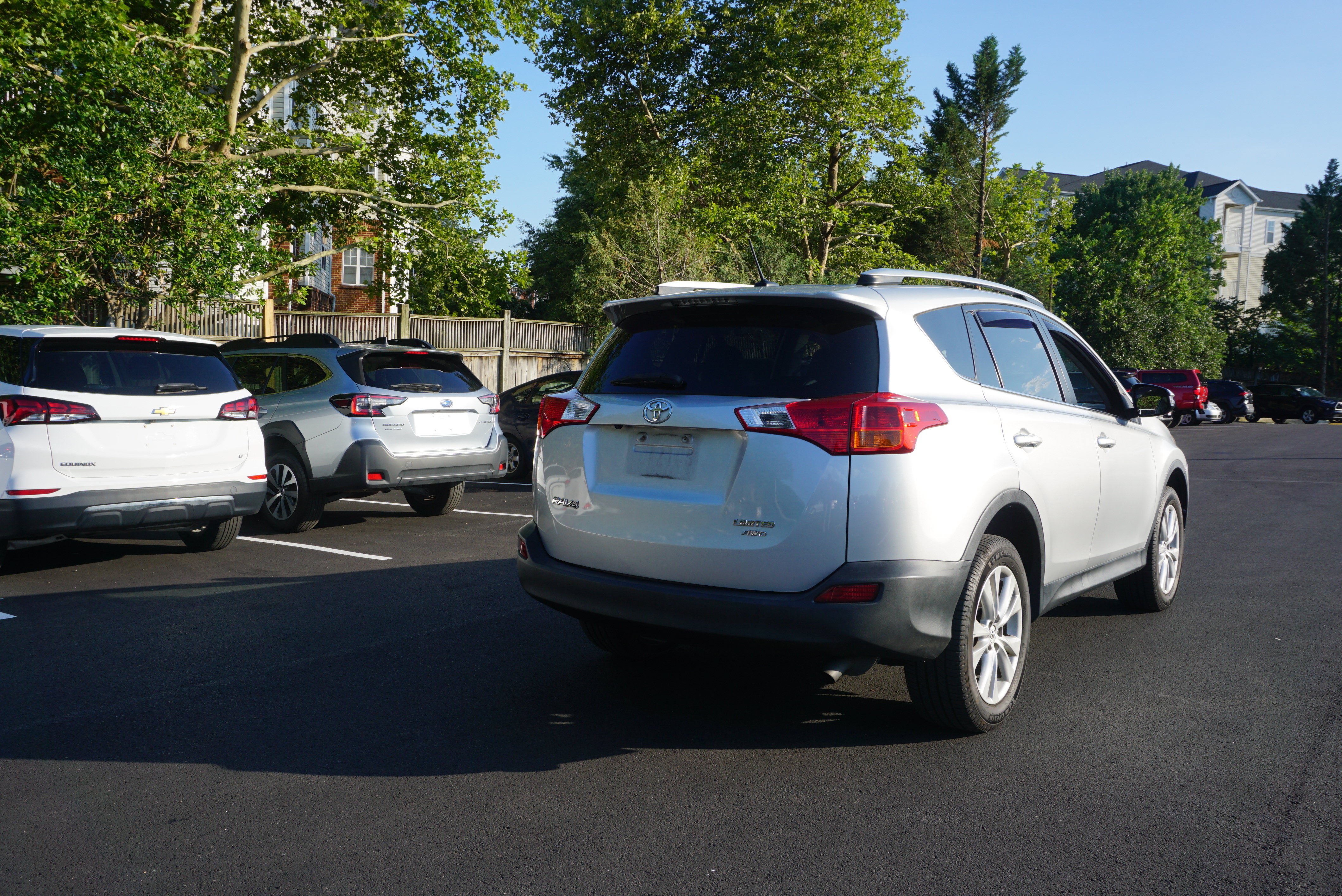 Used 2013 Toyota RAV4 Limited AWD/4WD image 4