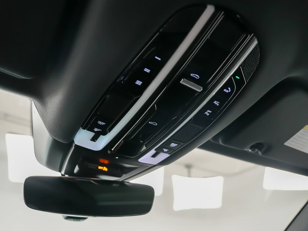 Used 2019 Porsche Cayenne AWD/4WD image 27