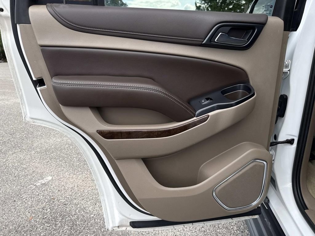 Used 2017 Chevrolet Tahoe LT w/ Luxury Package AWD/4WD image 14