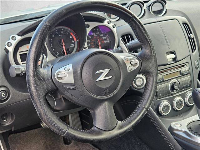 Used 2011 Nissan 370Z Touring w/ Sport Pkg image 9