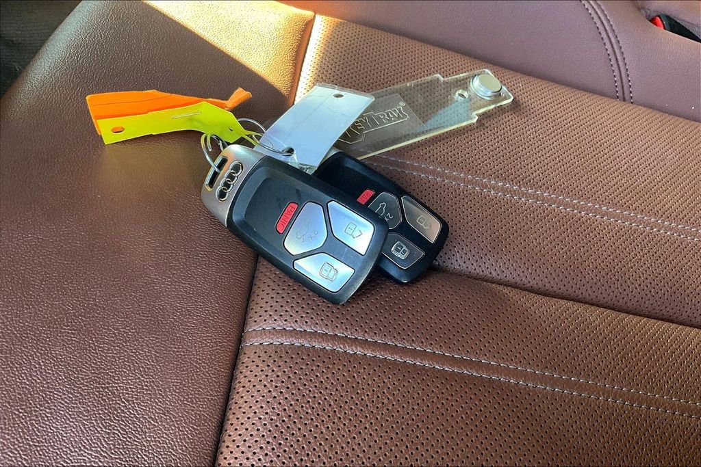 Used 2021 Audi Q5 Prestige w/ Prestige Package image 35