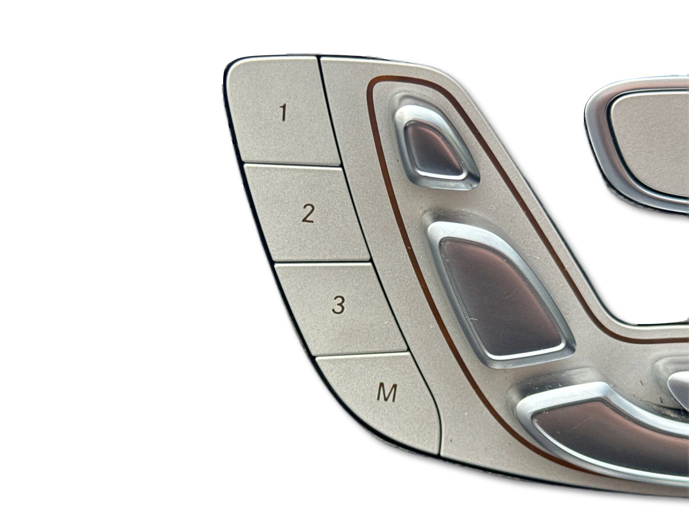 Used 2018 Mercedes-Benz GLC 350e 4MATIC image 25