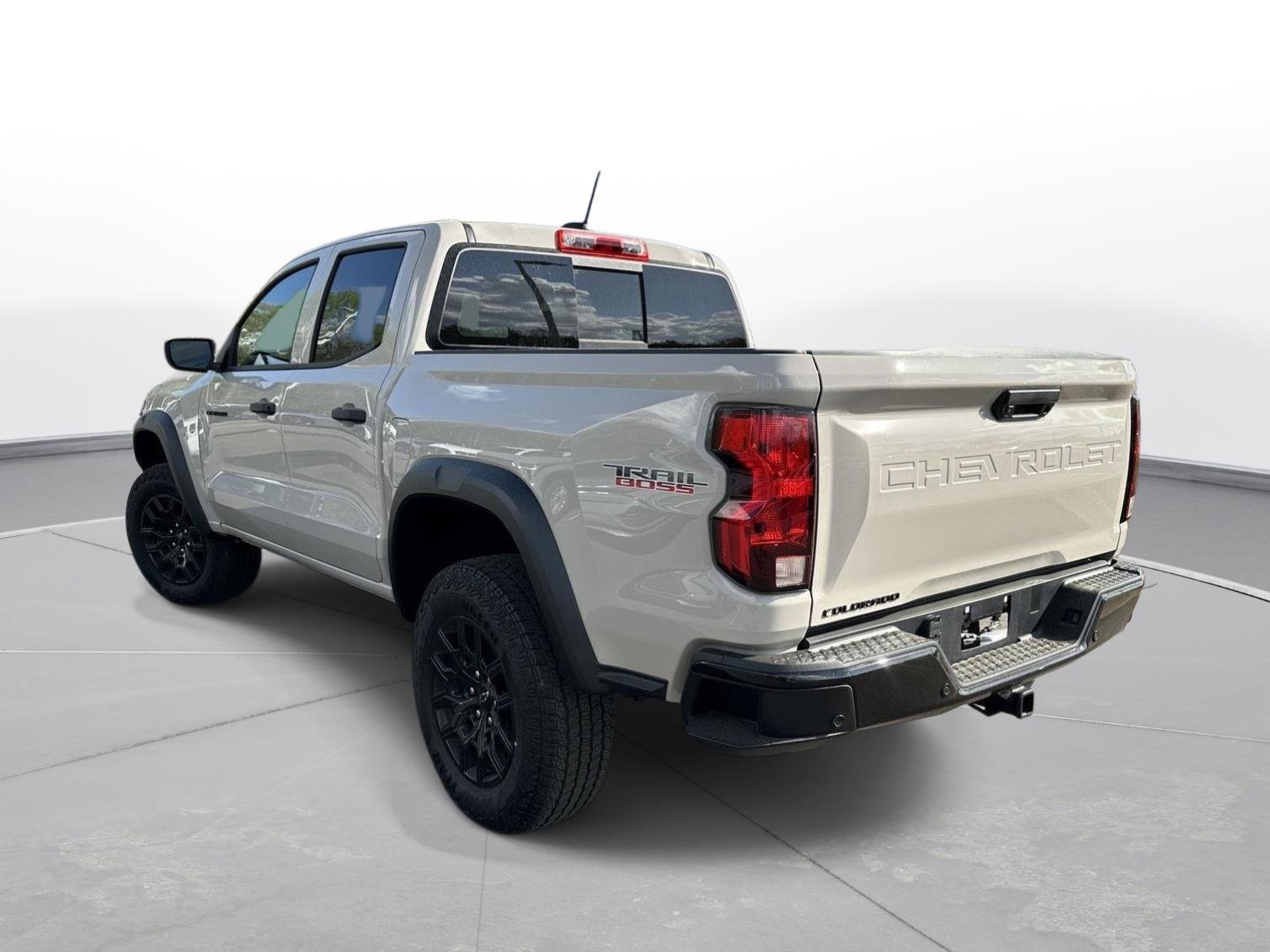 Used 2026 Chevrolet Colorado Trail Boss image 8