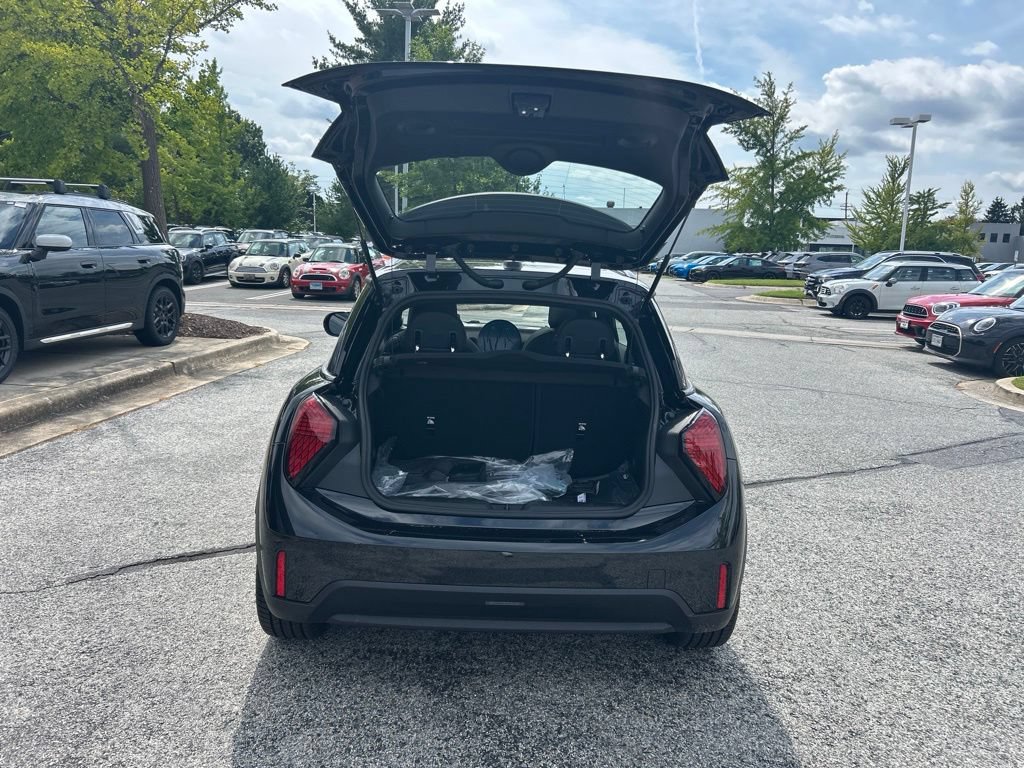 New 2027 MINI Cooper 2-Door Hardtop FWD image 8