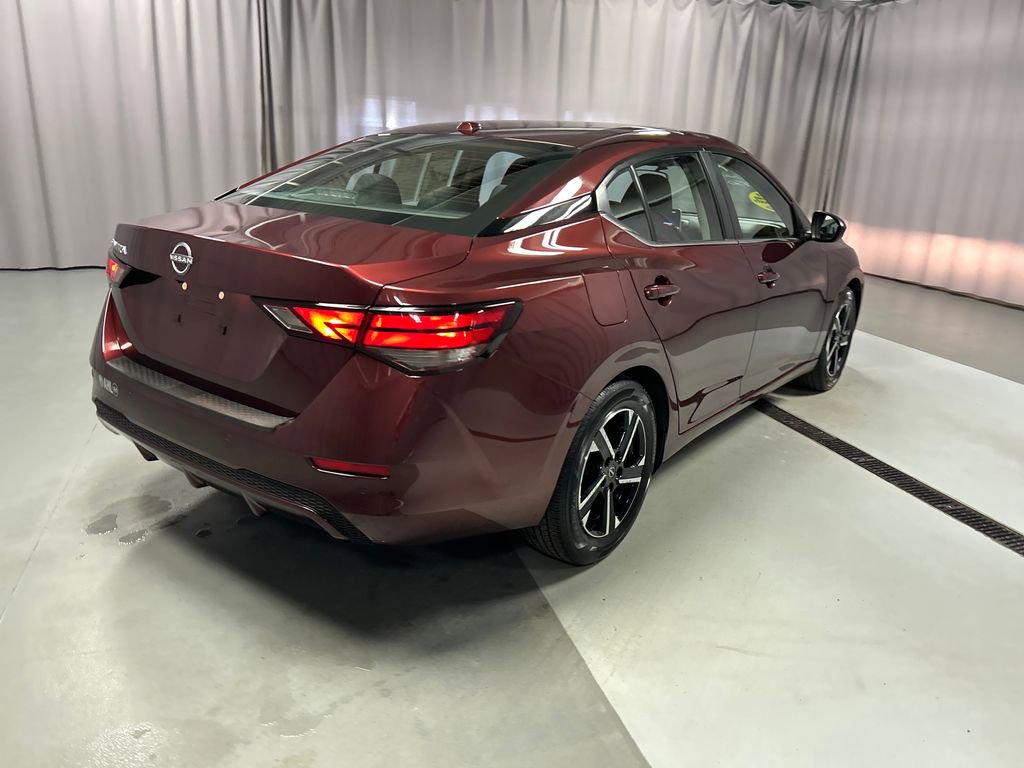 Used 2025 Nissan Sentra SV image 7