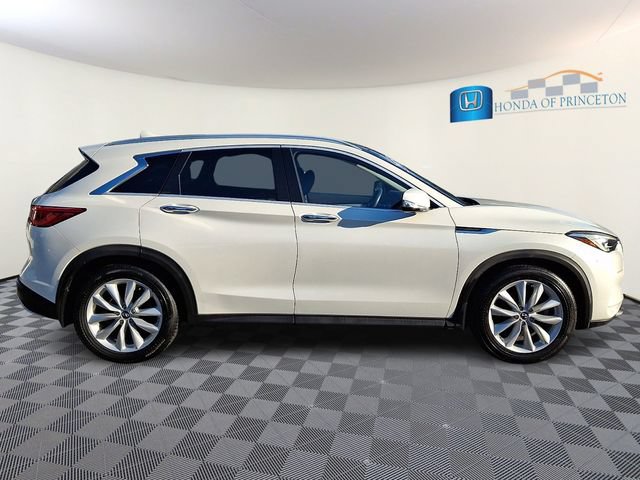 Used 2019 INFINITI QX50 Essential w/ Premium Heat Package AWD/4WD image 7