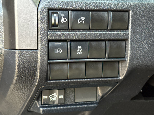 Used 2025 Toyota Tacoma TRD Sport w/ Blackout Package (GST) AWD/4WD image 19