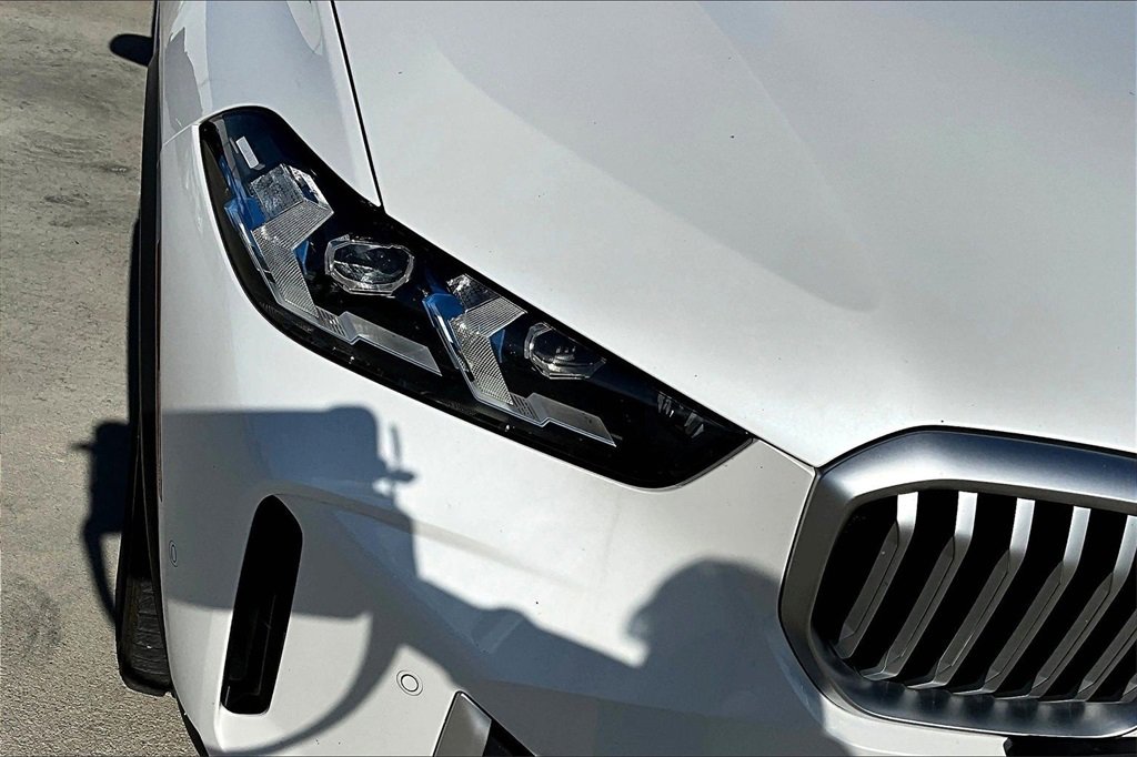 Used 2024 BMW X5 xDrive40i image 30