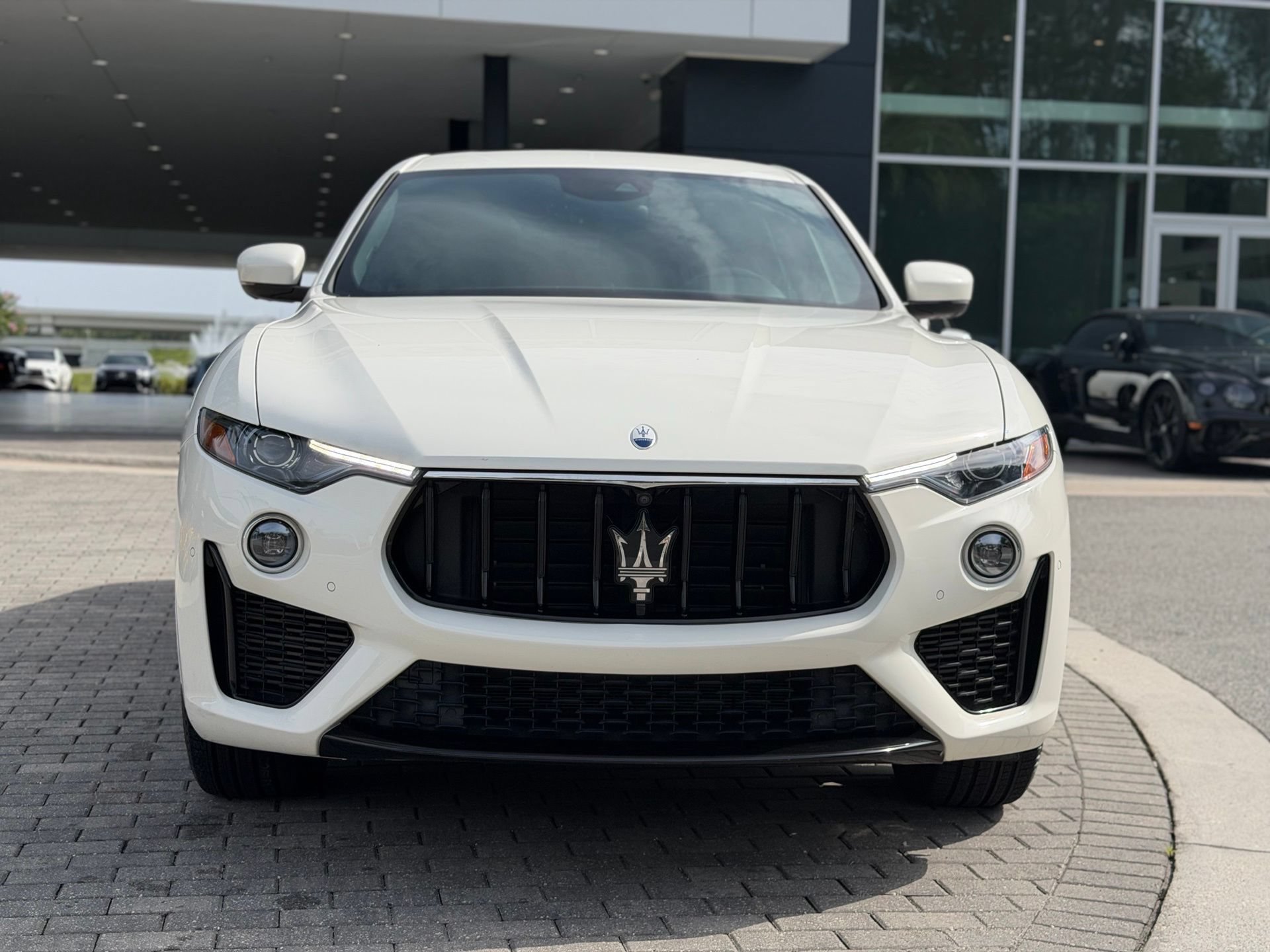 Used 2023 Maserati Levante Modena AWD/4WD image 9