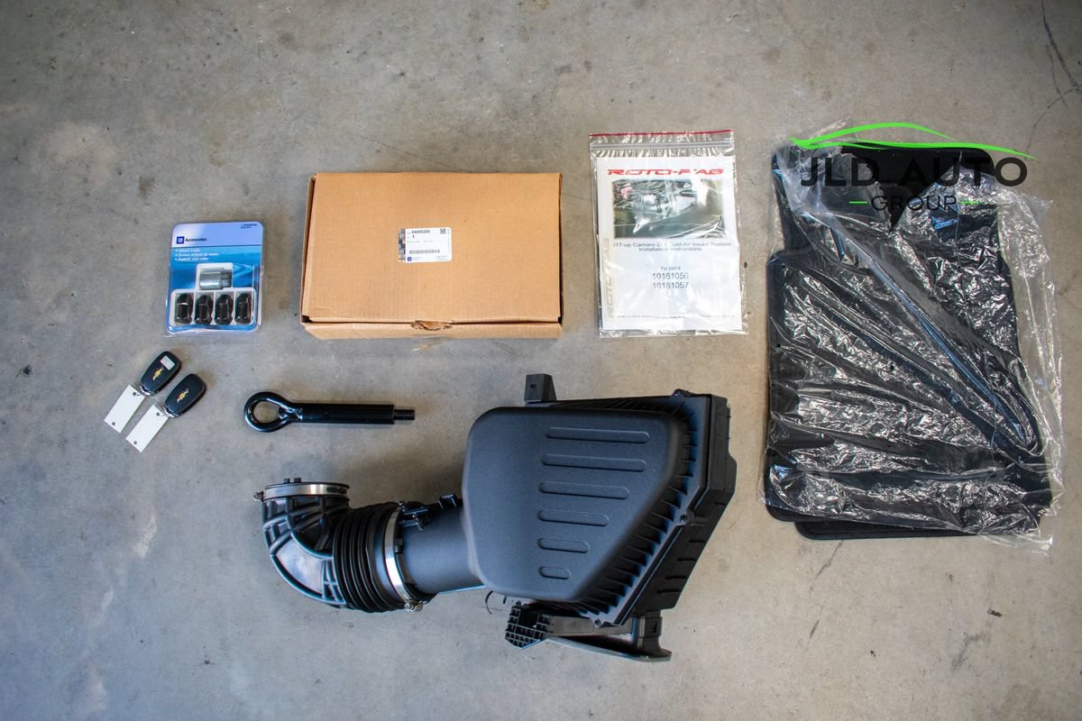 Used 2022 Chevrolet Camaro ZL1 RWD image 47