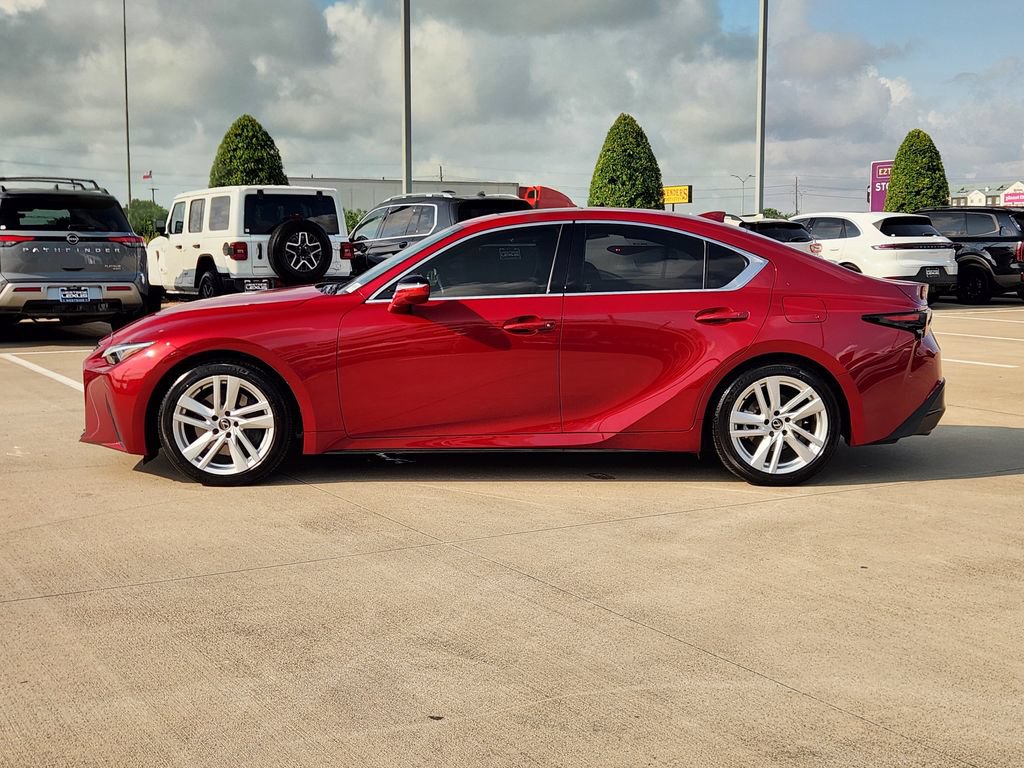 Used 2024 Lexus IS 300 w/ Comfort Package RWD image 4