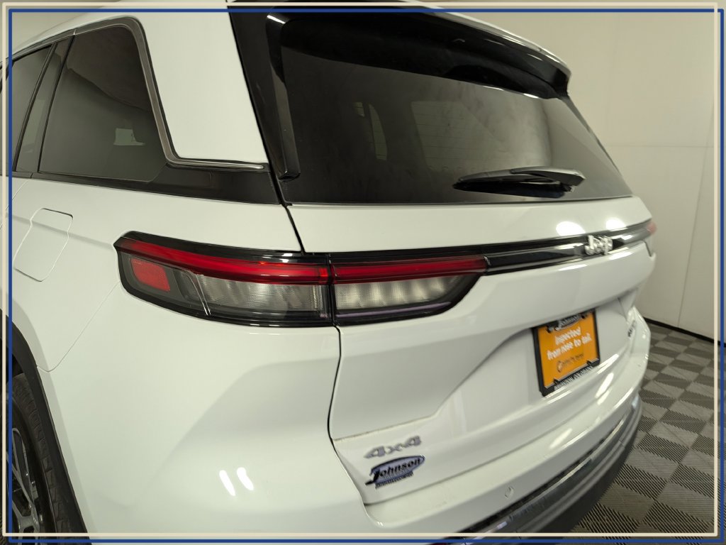 Certified 2025 Jeep Grand Cherokee Limited AWD/4WD image 14