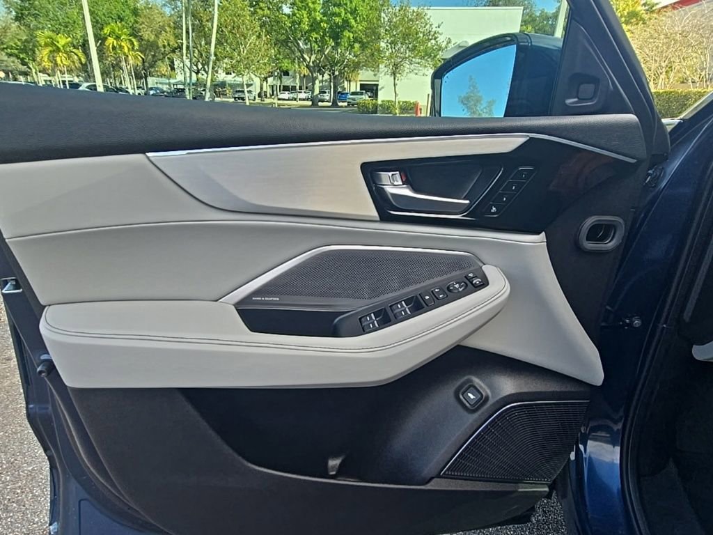 Certified 2025 Acura MDX w/ Technology Package image 14