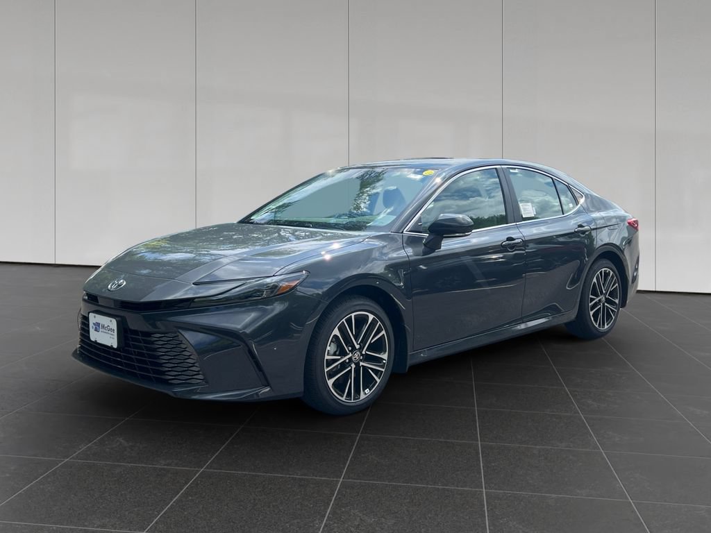 New 2026 Toyota Camry XLE w/ Premium Package