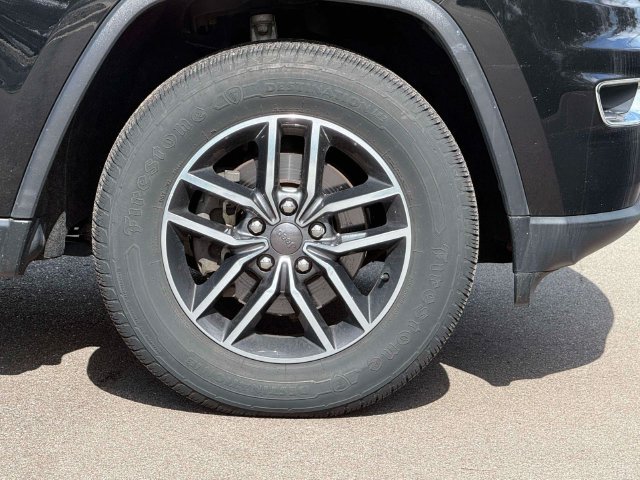 Used 2019 Jeep Grand Cherokee Limited AWD/4WD image 10