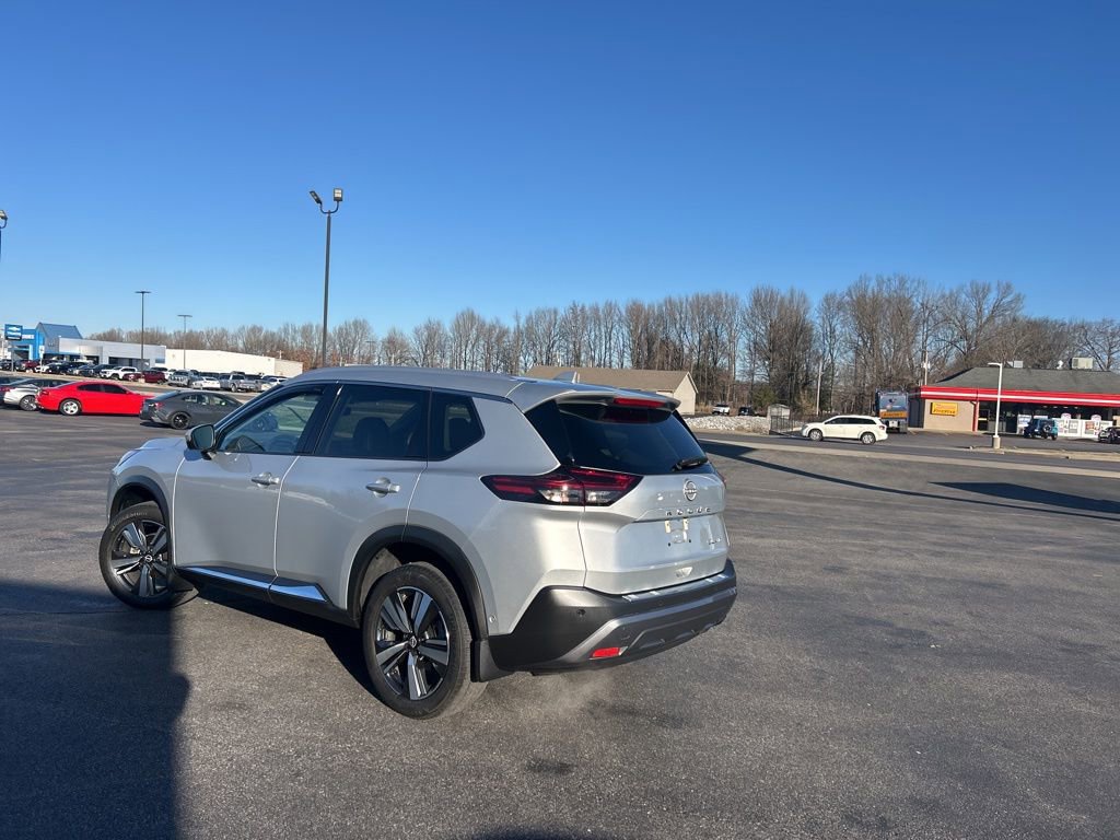 Used 2023 Nissan Rogue SL w/ SL Premium Package image 6