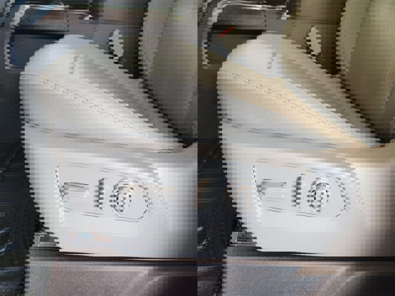 Used 2021 GMC Sierra 1500 SLT image 23