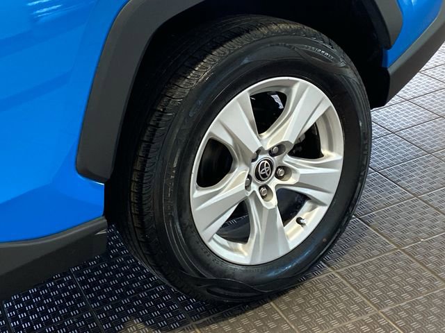 Used 2021 Toyota RAV4 XLE AWD/4WD image 7
