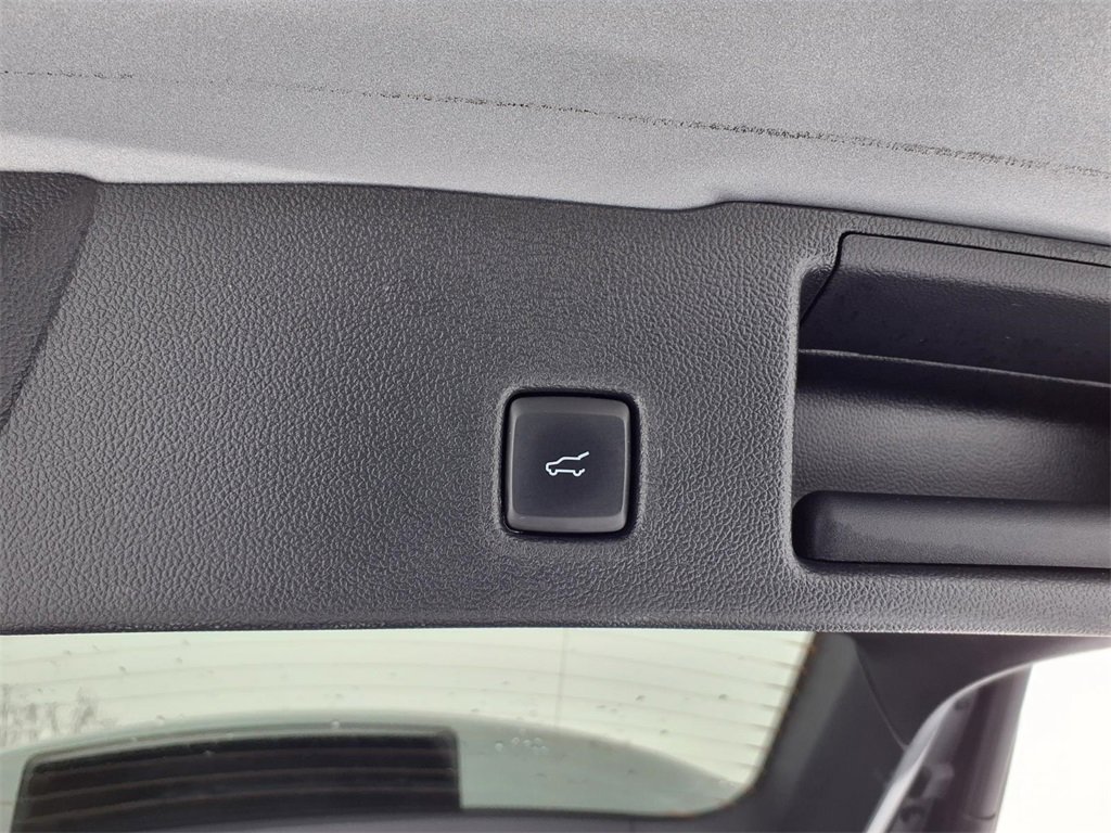 Used 2022 Ford Escape SEL image 21
