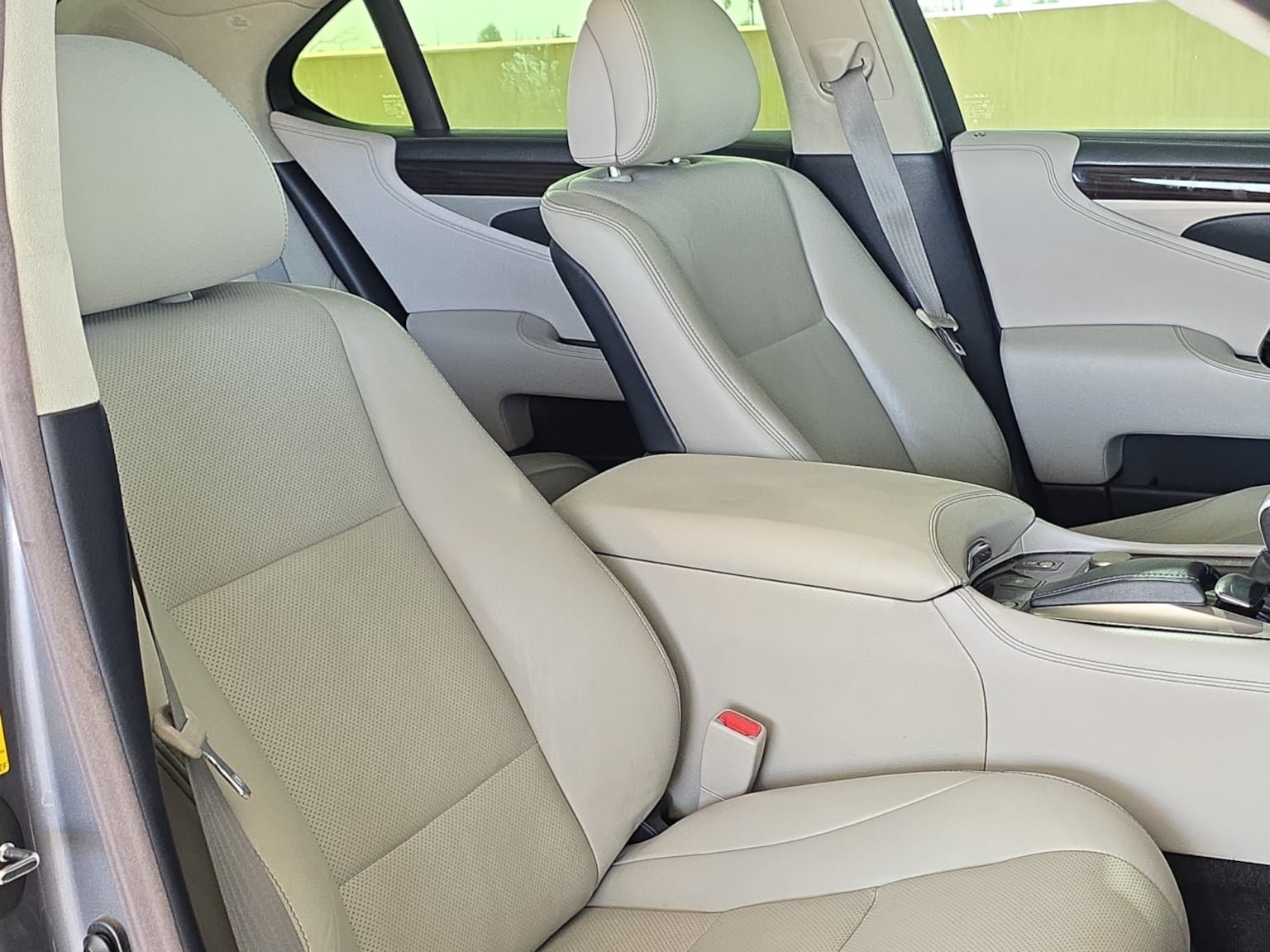 Used 2014 Lexus LS 460 w/ Comfort Package RWD image 28