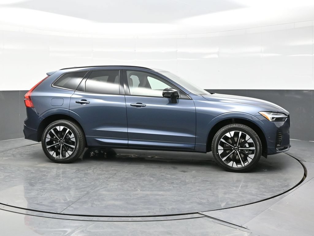 New 2026 Volvo XC60 B5 Plus w/ Climate Package AWD/4WD image 8