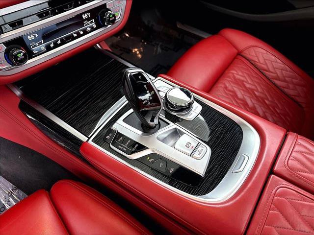 Used 2022 BMW 750i xDrive w/ Executive Package AWD/4WD image 15