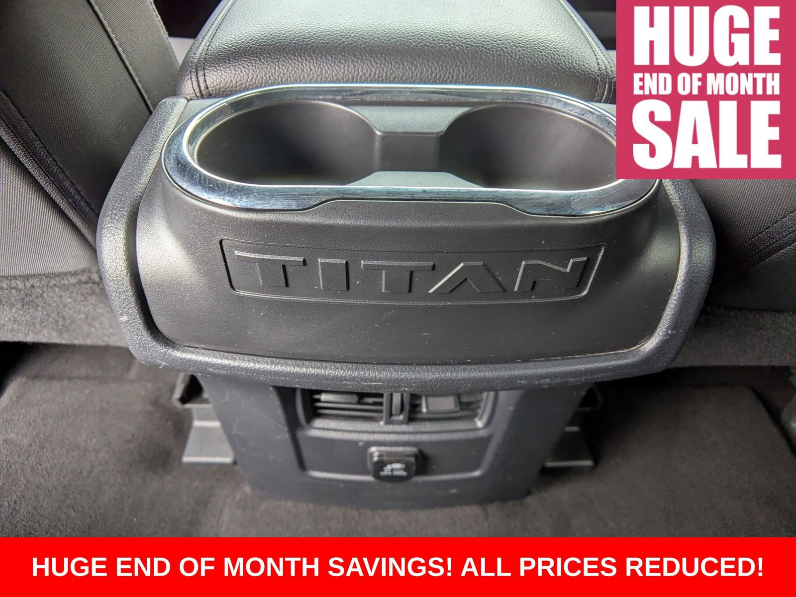 Used 2018 Nissan Titan SV w/ SV Convenience Package image 18