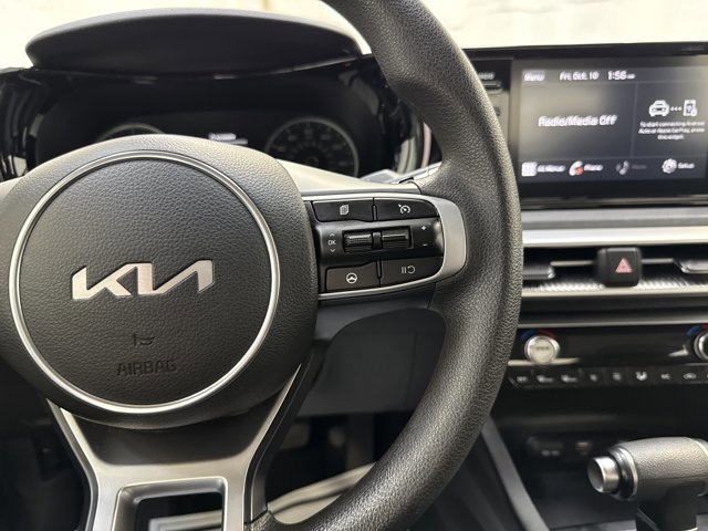 Used 2023 Kia K5 LXS image 18