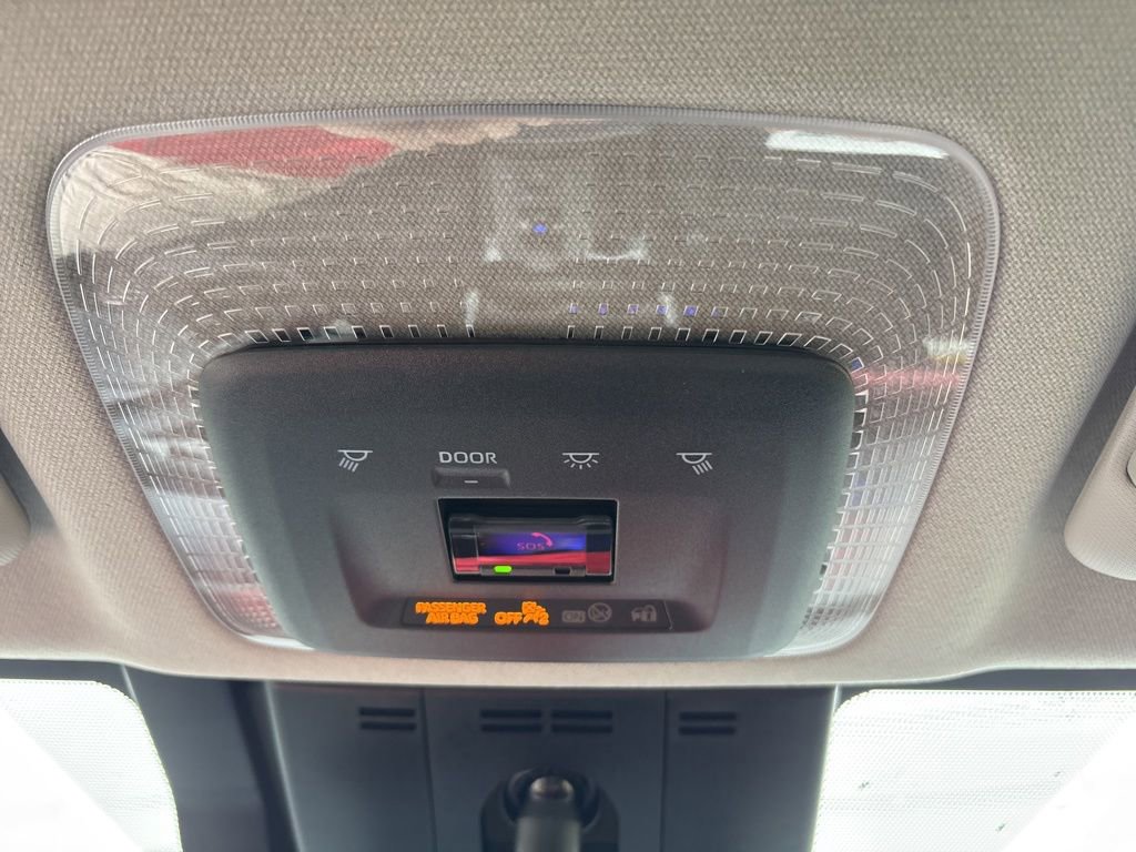 New 2026 Toyota Prius SE image 31